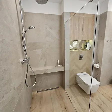 Capri Apartmán *